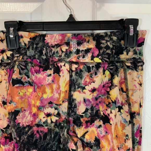 Free People Movement Idris Floral Motif Leggings Size S - Picture 8 of 11